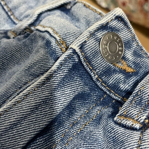 Refuge Light Blue Denim Apparel Small - Picture 5 of 5